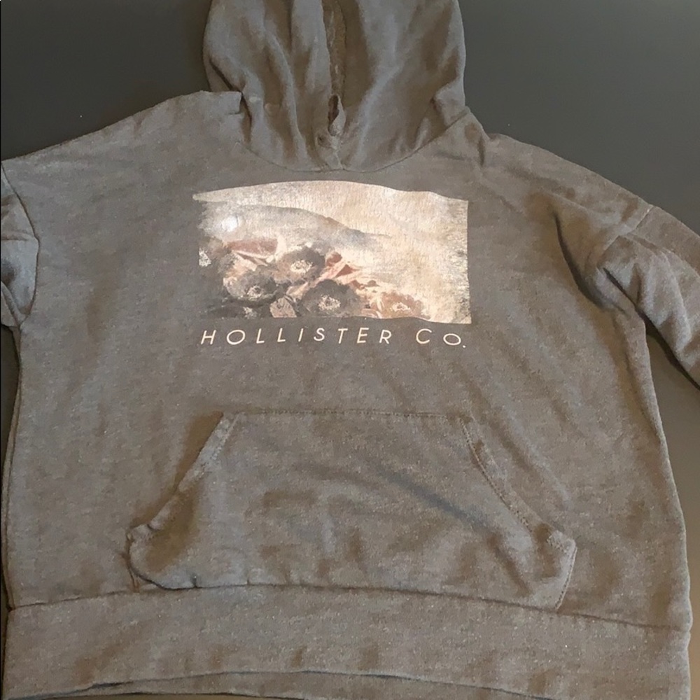 sweatshirt